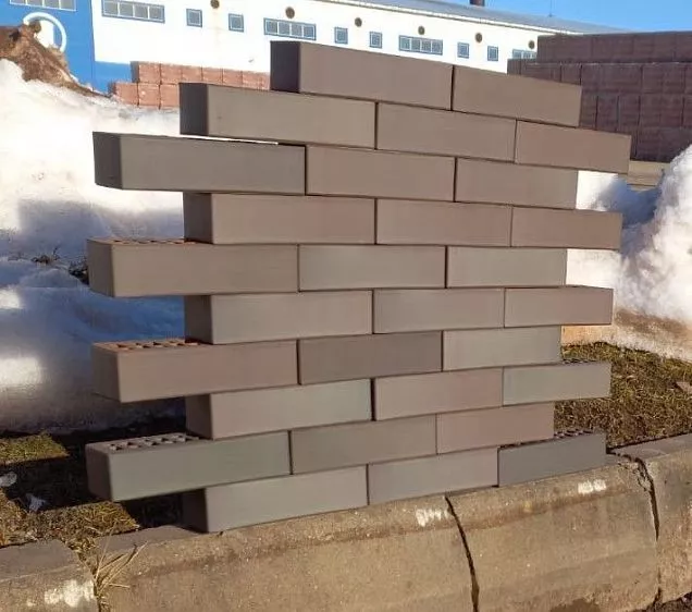 Кирпич керамический облицовочный ВЫШНЕВОЛОЦКАЯ КЕРАМИКА Графит 0,7НФ, 250х85х65 мм - Тёплая Керамика - Изображение