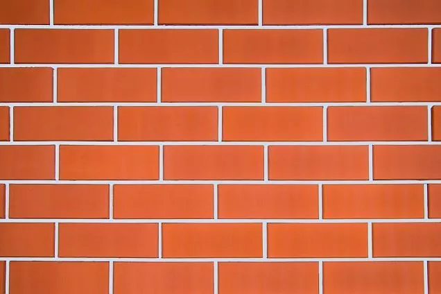 Кирпич керамический облицовочный КЕРМА Красный УТ. СТ., 1,4НФ/250х120х88/ГОСТ 530-2012 - Тёплая Керамика - Изображение